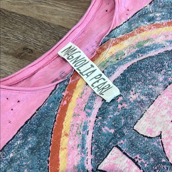 Magnolia Pearl Pink Graphic Tee - Picture 3 of 5